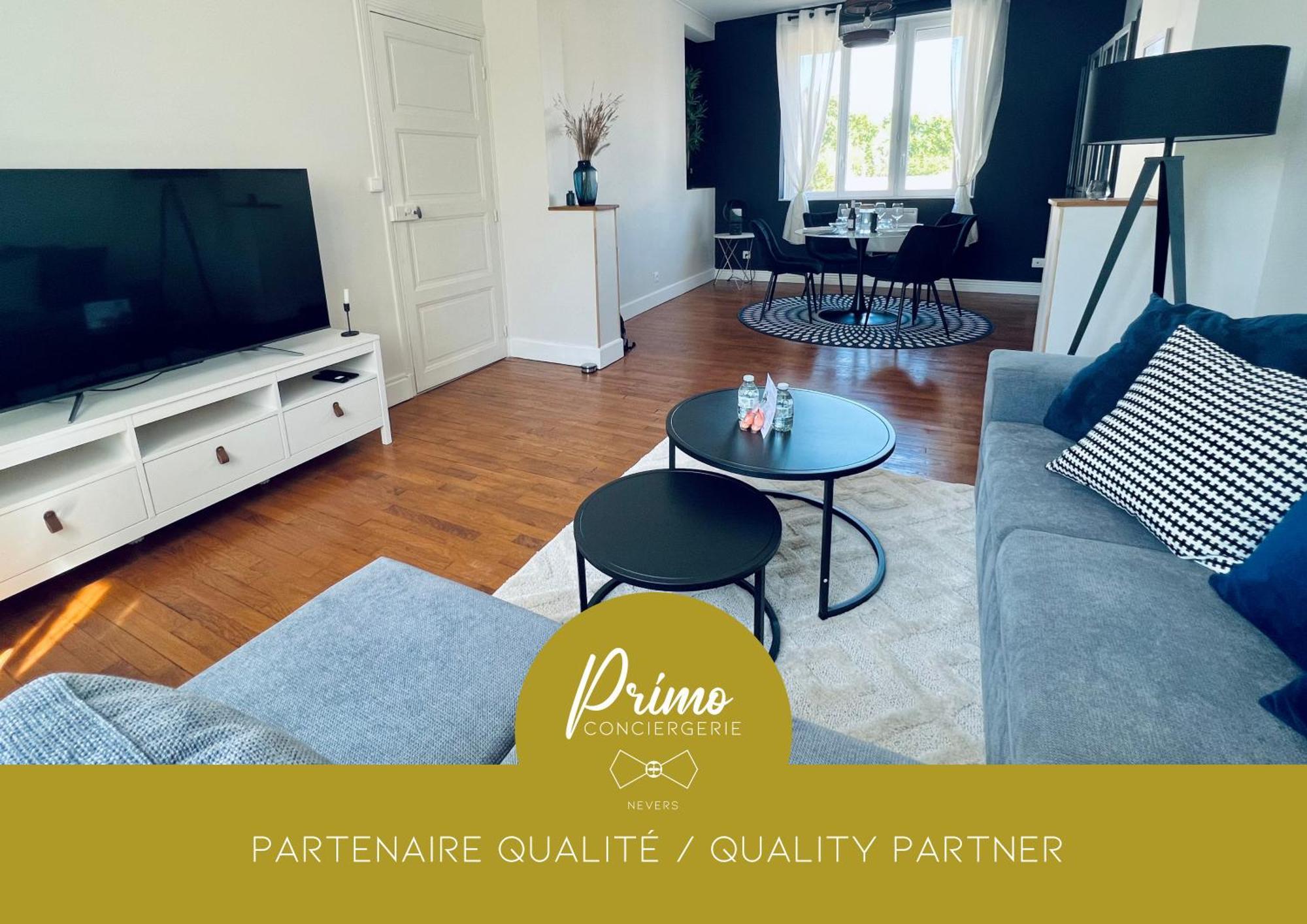 "Le Theodore" Appartement Charmant Proche Gare Avec Place De Parking Devant, Quartier Tres Calme, By Primo C0Nciergerie Nevers Extérieur photo